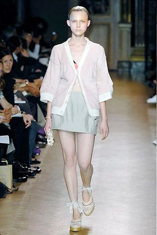 Look 16